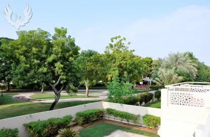 Villa - 4 Bedrooms - 5 Bathrooms for sale in Meadows 8 - Meadows - Dubai