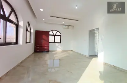 Apartment - 1 Bathroom for rent in Mohammed Villas 6 - Mohamed Bin Zayed City - Abu Dhabi