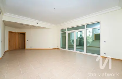 Apartment - 2 Bedrooms - 3 Bathrooms for rent in Abu Keibal - Shoreline Apartments - Palm Jumeirah - Dubai