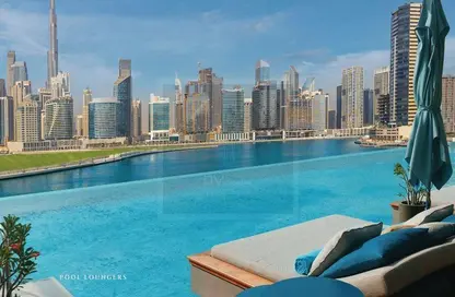 Apartment - 3 Bedrooms - 4 Bathrooms for sale in The Crestmark - Business Bay - Dubai