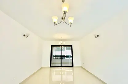 Apartment - 1 Bedroom - 2 Bathrooms for rent in White Swan Building - Sheikh Zayed Road - Dubai