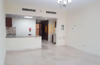 Apartment - 1 Bathroom for rent in Safeer Tower 2 - Safeer Towers - Business Bay - Dubai