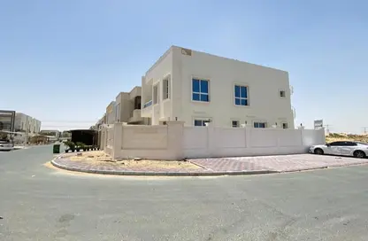 Villa - 4 Bedrooms - 6 Bathrooms for sale in Al Yasmeen 1 - Al Yasmeen - Ajman