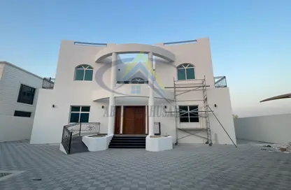 Villa - 6 Bedrooms for sale in Shakhbout City - Abu Dhabi