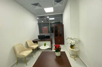 Business Centre - Studio - 1 Bathroom for rent in Red Avenue - Al Garhoud - Dubai