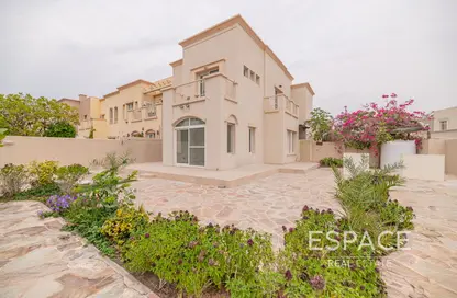 Villa - 3 Bedrooms - 2 Bathrooms for rent in Springs 11 - The Springs - Dubai