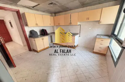 Apartment - 2 Bedrooms - 2 Bathrooms for rent in Al Khan - Sharjah