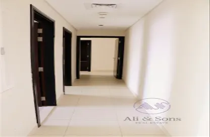 Apartment - 3 Bedrooms - 4 Bathrooms for rent in Al Istiqlal Street - Al Khalidiya - Abu Dhabi