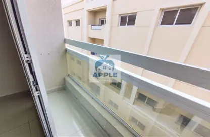 Apartment - 1 Bedroom - 2 Bathrooms for rent in Muwaileh 3 Building - Muwaileh - Sharjah