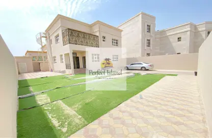 Villa - 4 Bedrooms - 6 Bathrooms for rent in Al Shamkha - Abu Dhabi