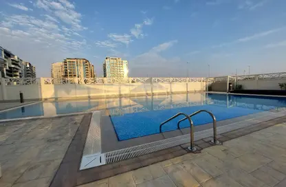 Apartment - 3 Bedrooms - 4 Bathrooms for rent in Canal View Building - Al Raha Beach - Abu Dhabi