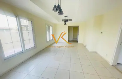 Villa - 2 Bedrooms - 3 Bathrooms for rent in Springs 14 - The Springs - Dubai