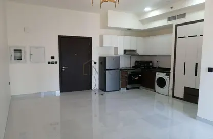 Apartment - 1 Bathroom for rent in Lawnz by Danube Block 4 - Lawnz by Danube - International City - Dubai