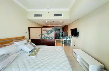 Apartment - 1 Bathroom for rent in Lake View Tower - JLT Cluster B - Jumeirah Lake Towers - Dubai