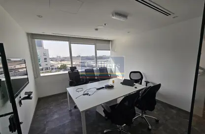 Office Space - Studio for rent in Gateway Building - Dubai Media City - Dubai