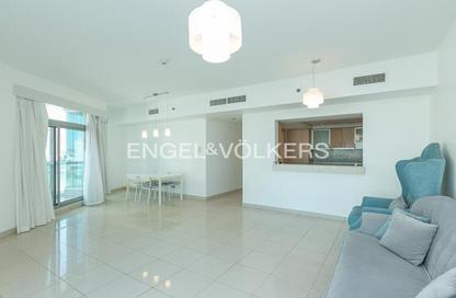 Apartment - 1 Bedroom - 2 Bathrooms for rent in Fairfield Tower - Park Island - Dubai Marina - Dubai