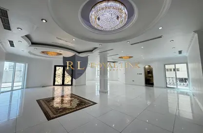 Villa - 5 Bedrooms - 6 Bathrooms for rent in Al Quoz 2 - Al Quoz - Dubai