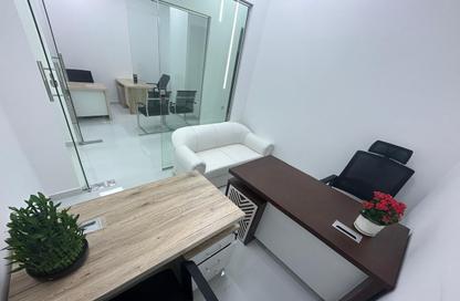 Office Space - Studio - 1 Bathroom for rent in Red Avenue - Al Garhoud - Dubai