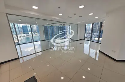 Office Space - Studio - 1 Bathroom for rent in The Binary Tower - Business Bay - Dubai