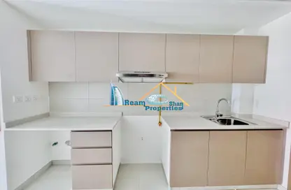 Apartment - 1 Bathroom for rent in Al Warsan 4 - Al Warsan - Dubai