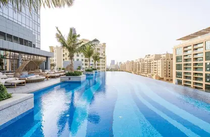 Apartment - 1 Bedroom - 1 Bathroom for rent in The Palm Tower - Palm Jumeirah - Dubai