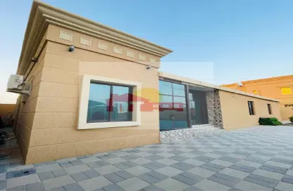 Terrace image for: Villa - 4 Bedrooms - 4 Bathrooms for rent in Al Riffa - Ras Al Khaimah, Image 1