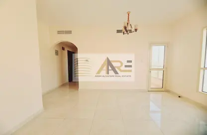 Apartment - 1 Bedroom - 2 Bathrooms for rent in AlFalah - Muwaileh Commercial - Sharjah