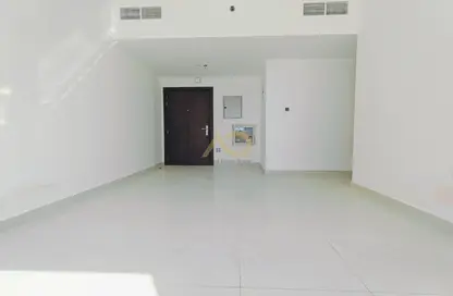 Apartment - 1 Bedroom - 2 Bathrooms for rent in New Al Taawun Road - Al Taawun - Sharjah