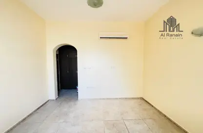 Apartment - 2 Bedrooms - 3 Bathrooms for rent in Asharej - Al Ain