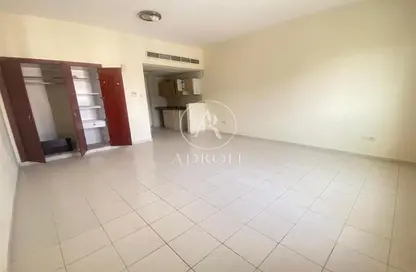 Apartment - 1 Bathroom for rent in K07 - Greece Cluster - International City - Dubai