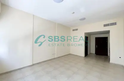 Apartment - 1 Bathroom for rent in Al Shaiba Building - Dubai Outsource Zone - Dubai