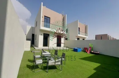 Villa - 4 Bedrooms - 5 Bathrooms for sale in Nasma Residence - Al Tai - Sharjah