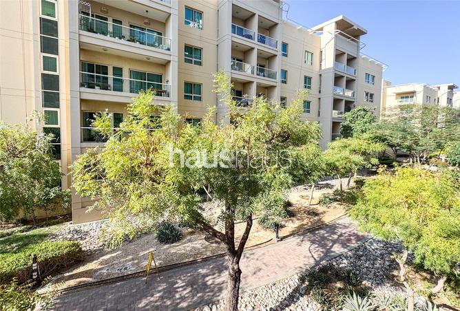 Apartment - 2 Bedrooms - 2 Bathrooms for sale in Al Alka 3 - Al Alka - Greens - Dubai