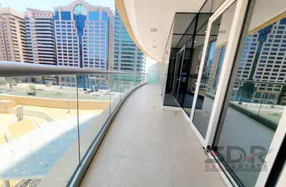 Apartment - 3 Bedrooms - 4 Bathrooms for rent in Shining Towers - Al Khalidiya - Abu Dhabi