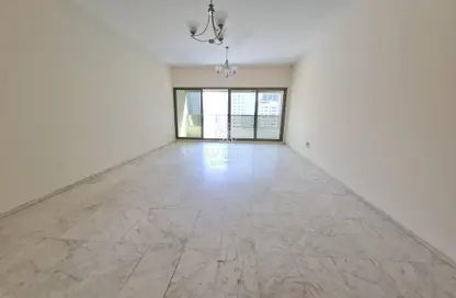 Apartment - 3 Bedrooms - 3 Bathrooms for rent in Al Mamzar - Sharjah - Sharjah