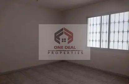 Villa - 5 Bedrooms - 4 Bathrooms for rent in Al Kuwaitat - Central District - Al Ain