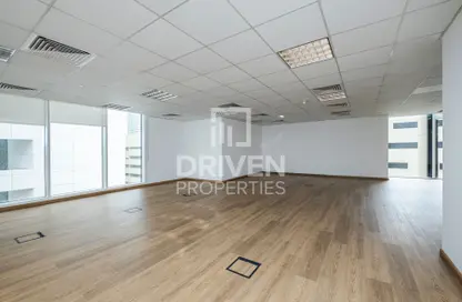 Office Space - Studio for rent in Sheikh Zayed Road - Dubai