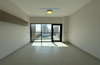 Apartment - 1 Bathroom for rent in Al Waleed Garden 2 - Al Waleed Garden - Al Jaddaf - Dubai