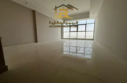 Apartment - 2 Bedrooms - 3 Bathrooms for rent in Gulfa Towers - Al Rashidiya 1 - Al Rashidiya - Ajman