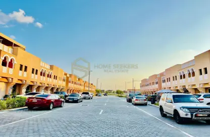 Villa - 2 Bedrooms - 3 Bathrooms for sale in Zone 7 - Hydra Village - Abu Dhabi