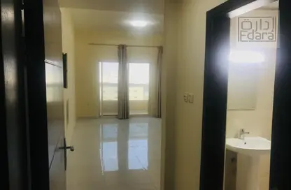 Apartment - 1 Bedroom - 2 Bathrooms for rent in Al Jurf Industrial 3 - Al Jurf Industrial - Ajman