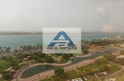 Apartment - 3 Bedrooms - 4 Bathrooms for rent in Golden Beach Tower - Corniche Road - Abu Dhabi