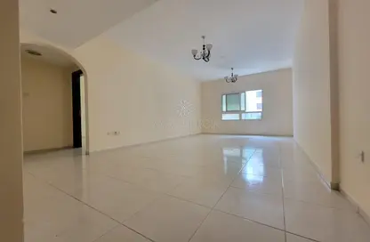 Apartment - 1 Bedroom - 2 Bathrooms for rent in Hend Tower - Al Taawun Street - Al Taawun - Sharjah