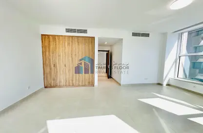 Apartment - 1 Bedroom - 2 Bathrooms for rent in DXB Tower - Sheikh Zayed Road - Dubai