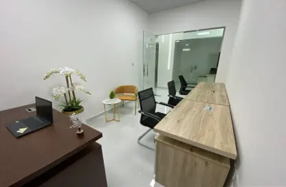 Business Centre - Studio - 1 Bathroom for rent in Red Avenue - Al Garhoud - Dubai