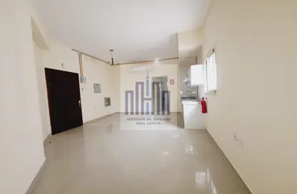 Apartment - 1 Bathroom for rent in Fire Station Road - Muwaileh - Sharjah