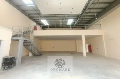 Warehouse - Studio - 1 Bathroom for rent in Al Sajaa - Sharjah