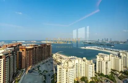 Apartment - 1 Bedroom - 1 Bathroom for sale in The Palm Tower - Palm Jumeirah - Dubai