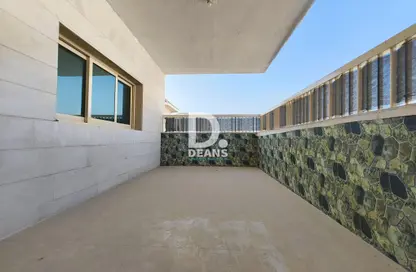 Apartment - 3 Bedrooms - 4 Bathrooms for rent in Al Bateen Villas - Al Bateen - Abu Dhabi