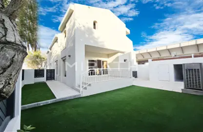 Villa - 3 Bedrooms - 3 Bathrooms for rent in Jumeirah 2 Villas - Jumeirah 2 - Jumeirah - Dubai